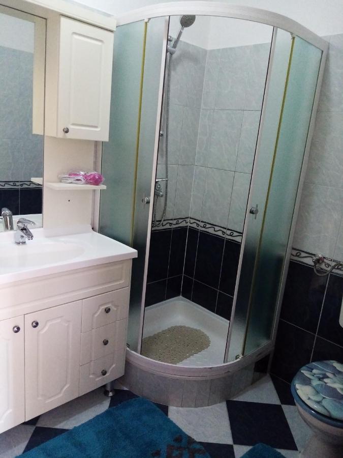 Apartment Andric Kastela Bagian luar foto