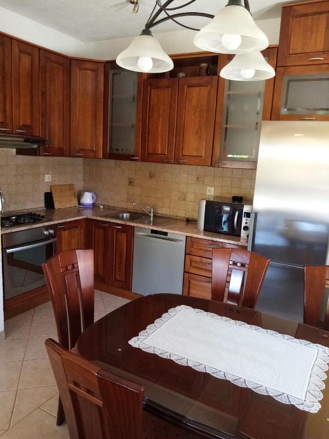Apartment Andric Kastela Bagian luar foto