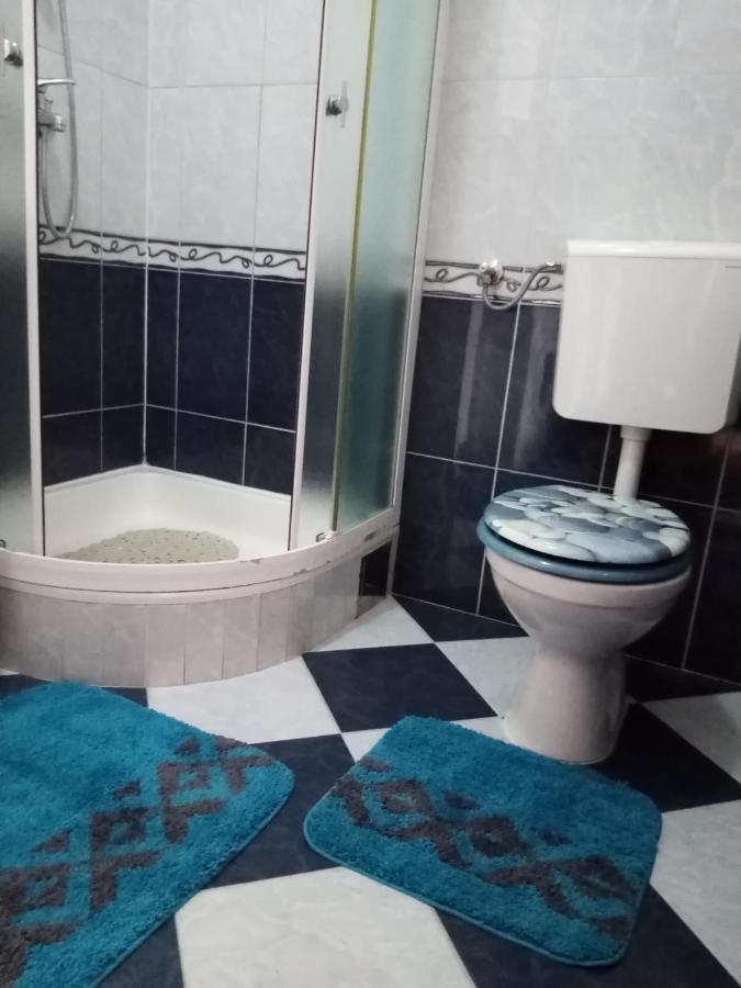 Apartment Andric Kastela Bagian luar foto