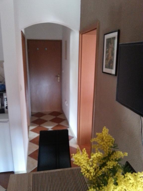 Apartment Andric Kastela Bagian luar foto