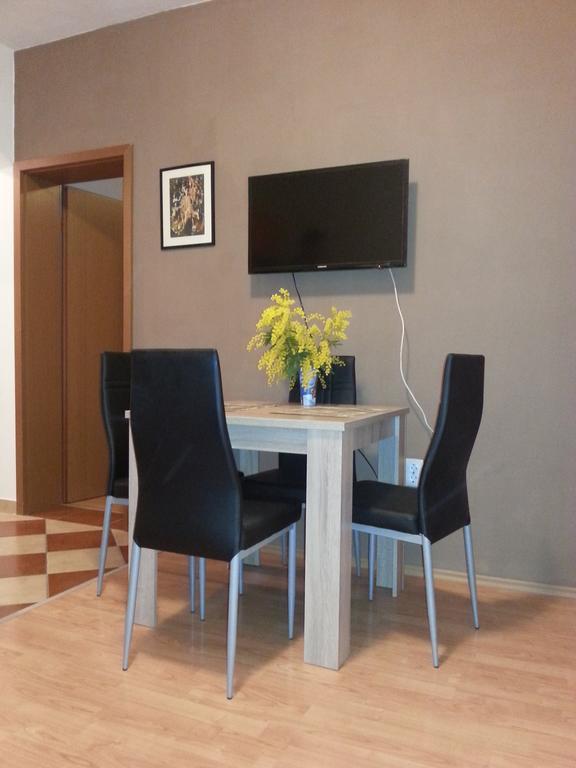 Apartment Andric Kastela Bagian luar foto