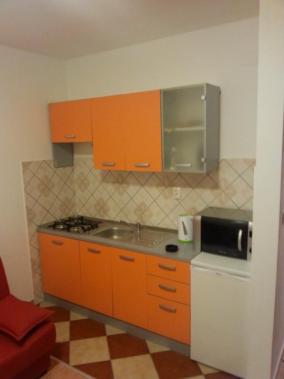 Apartment Andric Kastela Bagian luar foto
