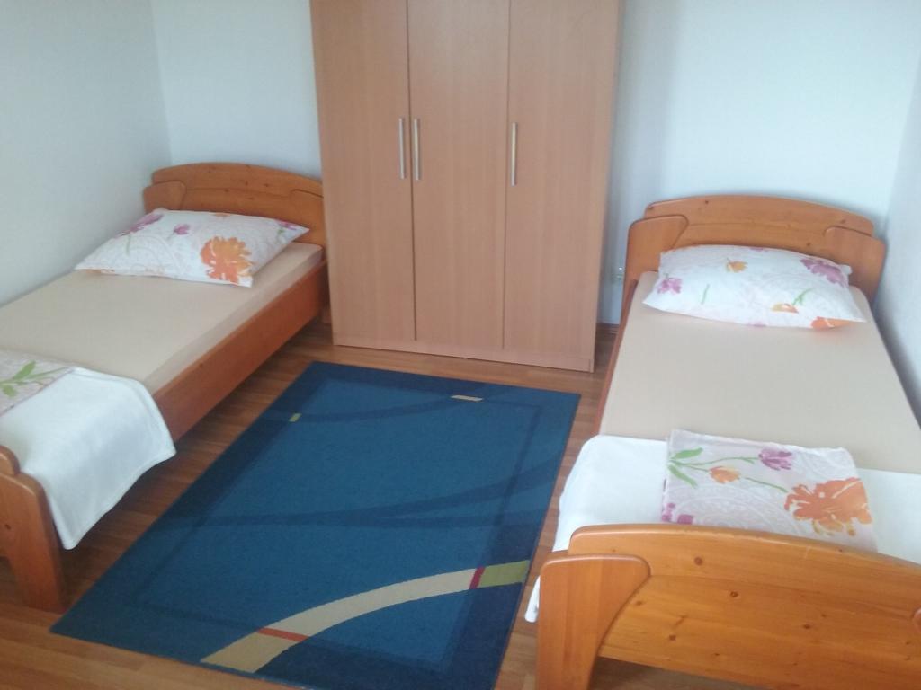 Apartment Andric Kastela Bagian luar foto