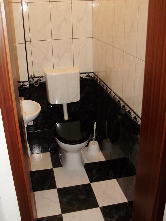 Apartment Andric Kastela Bagian luar foto