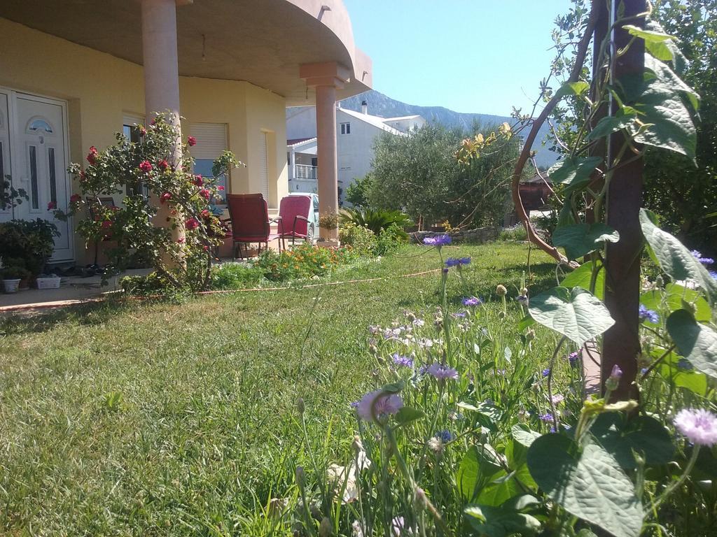 Apartment Andric Kastela Bagian luar foto